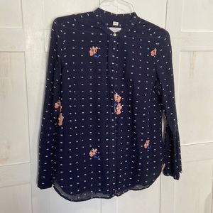 💖 LOFT The Softened Shirt Navy Floral Embroidered Button Down Top size medium